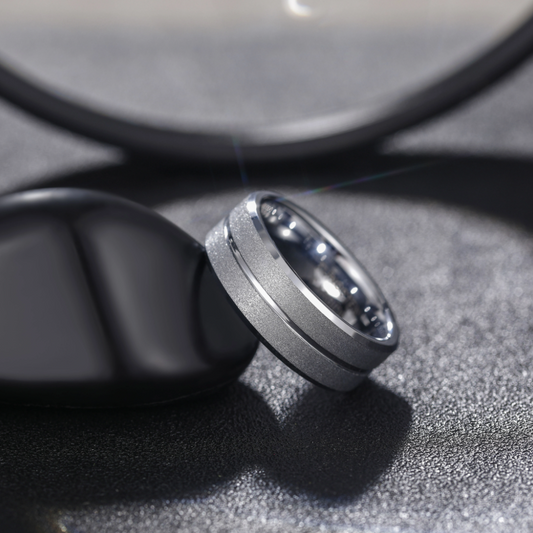 The Silvercut Edge